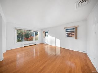 19715 53rd Ave, Fresh Meadows, NY 11365