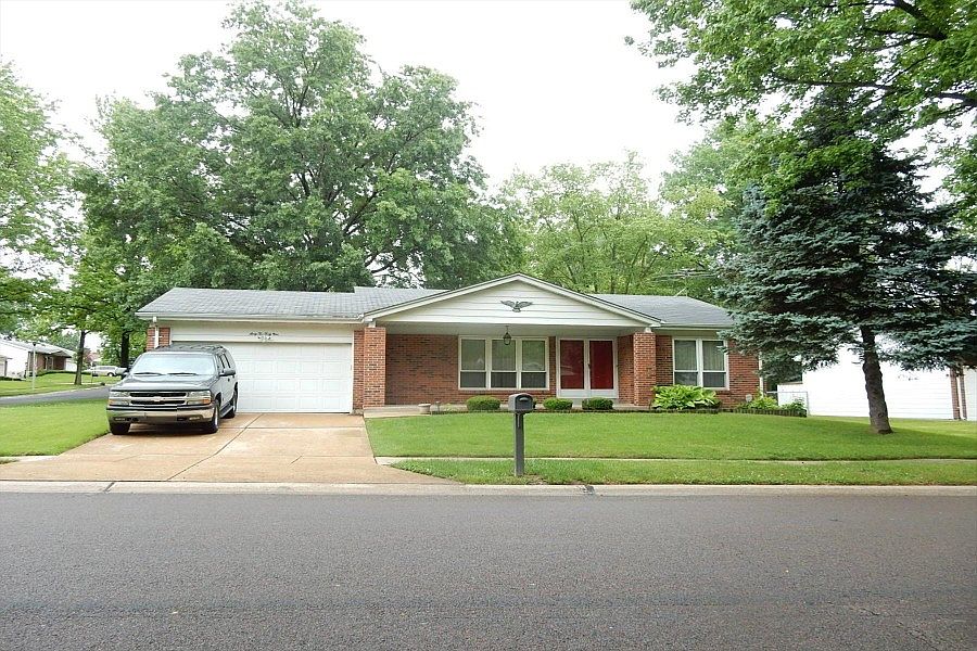 1st image of 6249 Silver Fox Dr