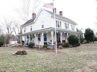 304 Johnson Ave, Elizabethton, TN 37643