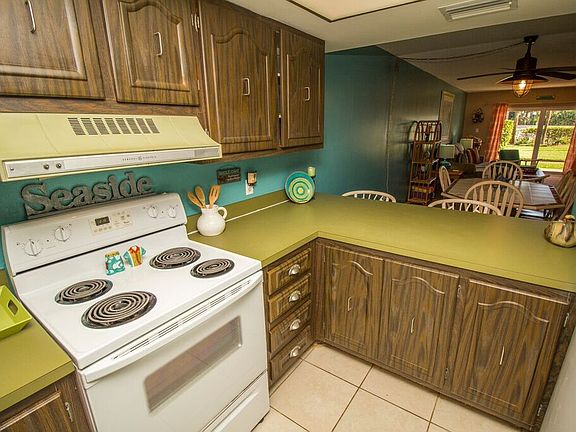 3rd image of 220 Young Ave APT 12