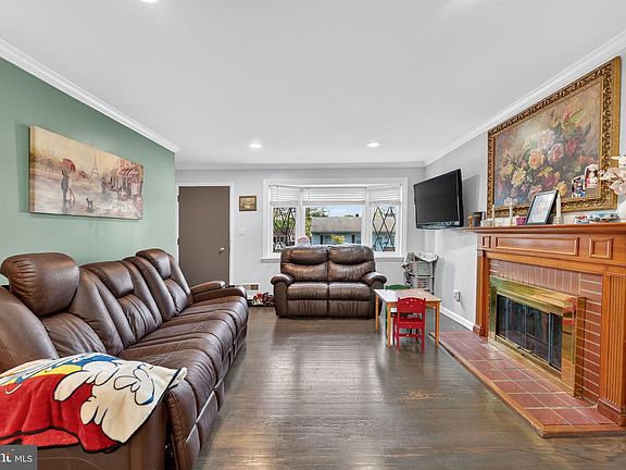 4th image of 5809 Park Rd