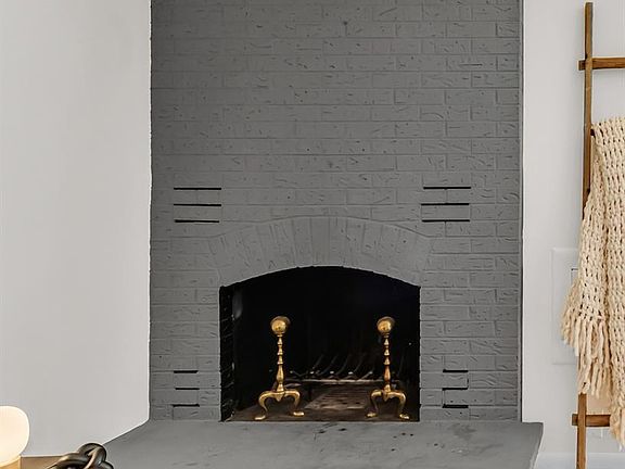 4th image of 1233 N Ogden Street #211