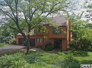 1482 Deerfield Dr, Hummelstown, PA 17036