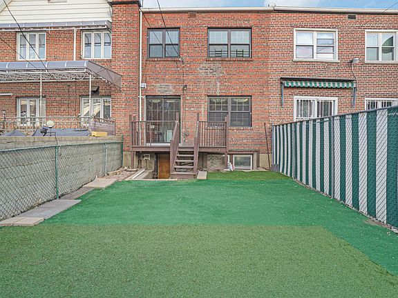 4th image of 32-04 69th St #1