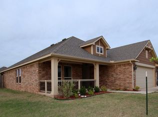 404 E Topaz Ave, Stillwater, OK 74075