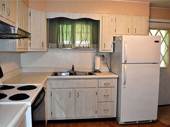 5th image of 1819 Highland Ave