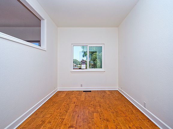 Bonus Work or Play Space