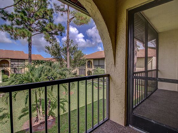 5th image of 239 Pine Hov Cir APT C-2