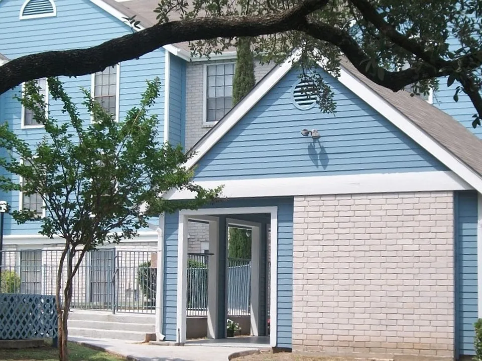 Willow Hill Apartments