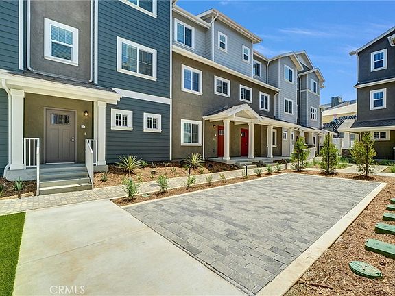 4th image of 1336 Locust Ave #4