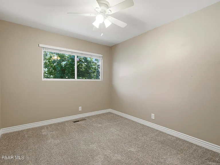 1978 Catalpa Cir — Photo 20