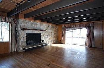 2nd image of 2954 Devonshire Cir
