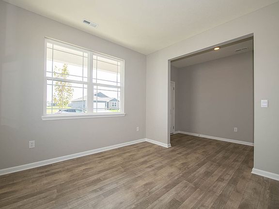 5th image of 1830 Downey Ln