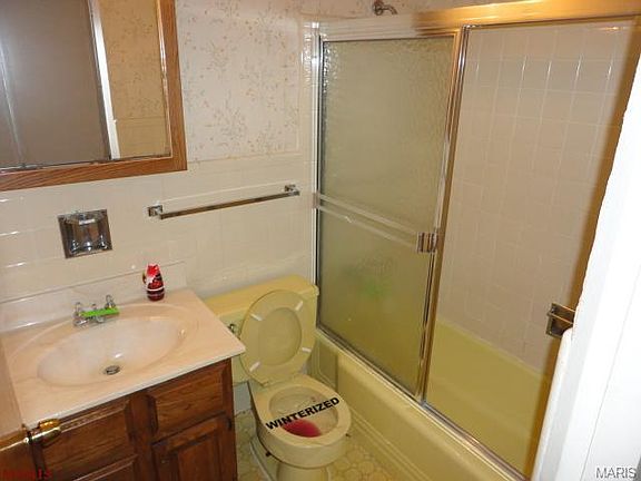 4th image of 1680 Waterford Dr