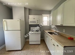127 Myrtle Ave #1M, Jersey City, NJ 07305