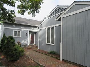 129 Pembrooke Ridge Ct, Advance, NC 27006