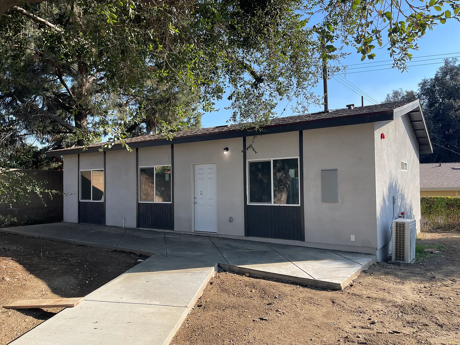 3 bed, 1050 sqft, $2,700 — Photo 1