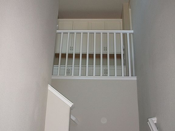3rd image of 124 English Rose Cir