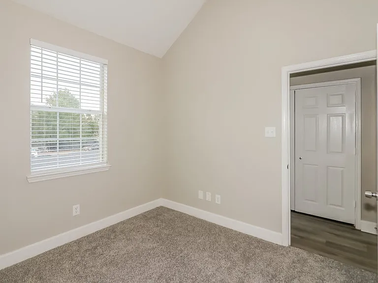 6607 Dickson Way — Photo 15
