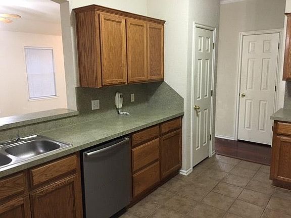 5th image of 1904 NW 174th St