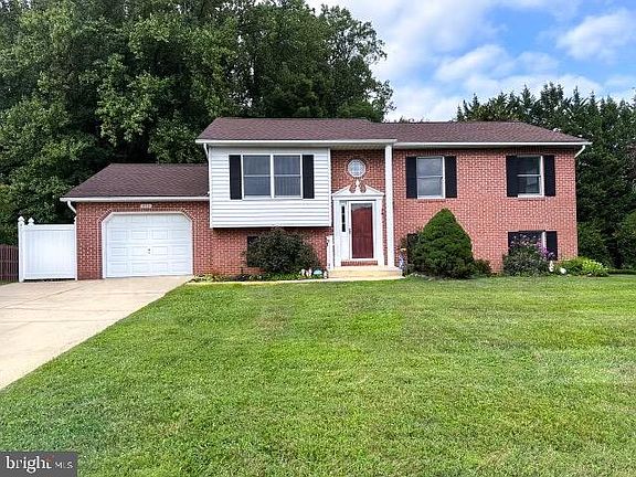 2nd image of 436 Grasmere Dr