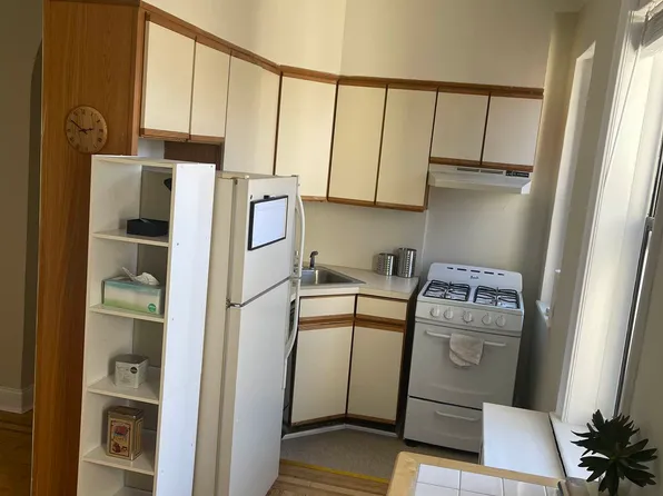 83-44 Lefferts Boulevard image 5 of 12