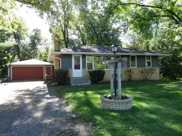 217 Mission Rd, Bloomington, MN 55420