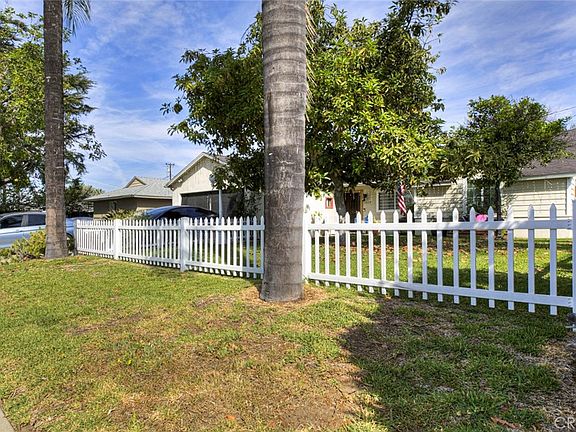 2nd image of 1029 E Galatea St