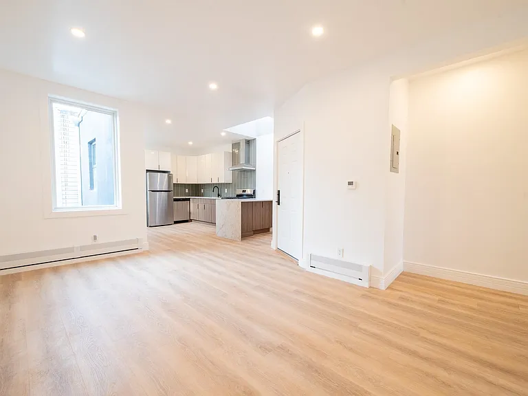 4525 Brown St #2 — Photo 3