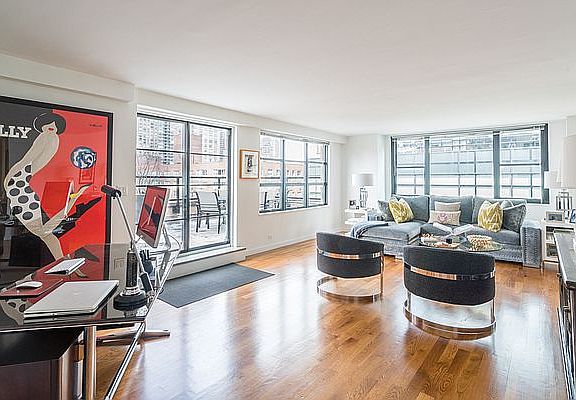 3rd image of 330 W 58th St APT 16F