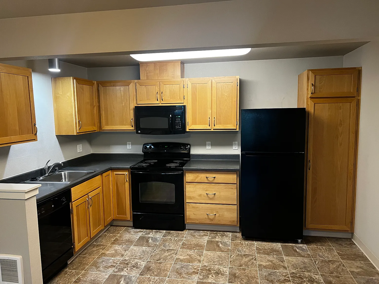Camas Ridge Apartments — Photo 3