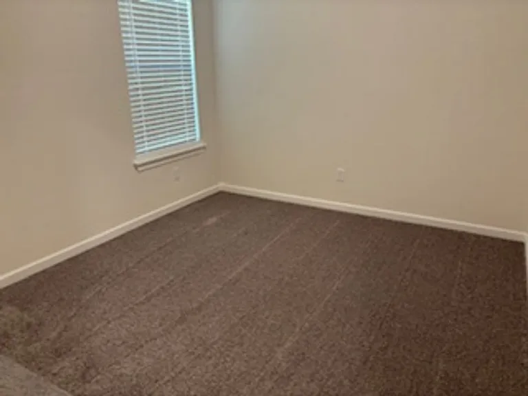 18112 Austin Ct — Photo 11