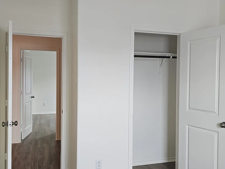 228 Gabriels Bluff Dr — Photo 9