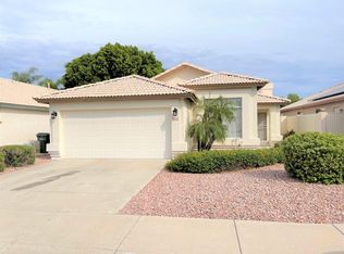 216 W Helena Dr, Phoenix, AZ 85023