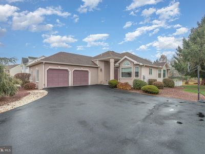 24 S Alydar Blvd, Dillsburg, PA, 17019