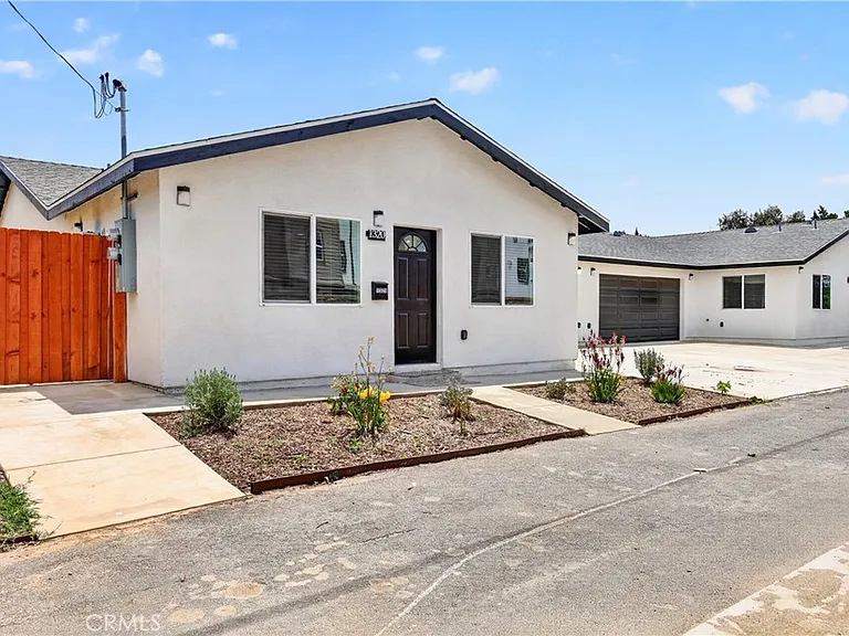 1320 Jacqueline Dr — Photo 1