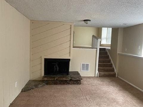 3rd image of 2835 Baywood Dr
