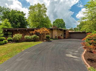 1907 Suzanne Dr, Marion, IL 62959