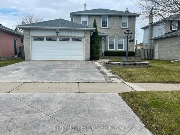 28 Summerhill Rd, East Gwillimbury, ON L9N 1C6