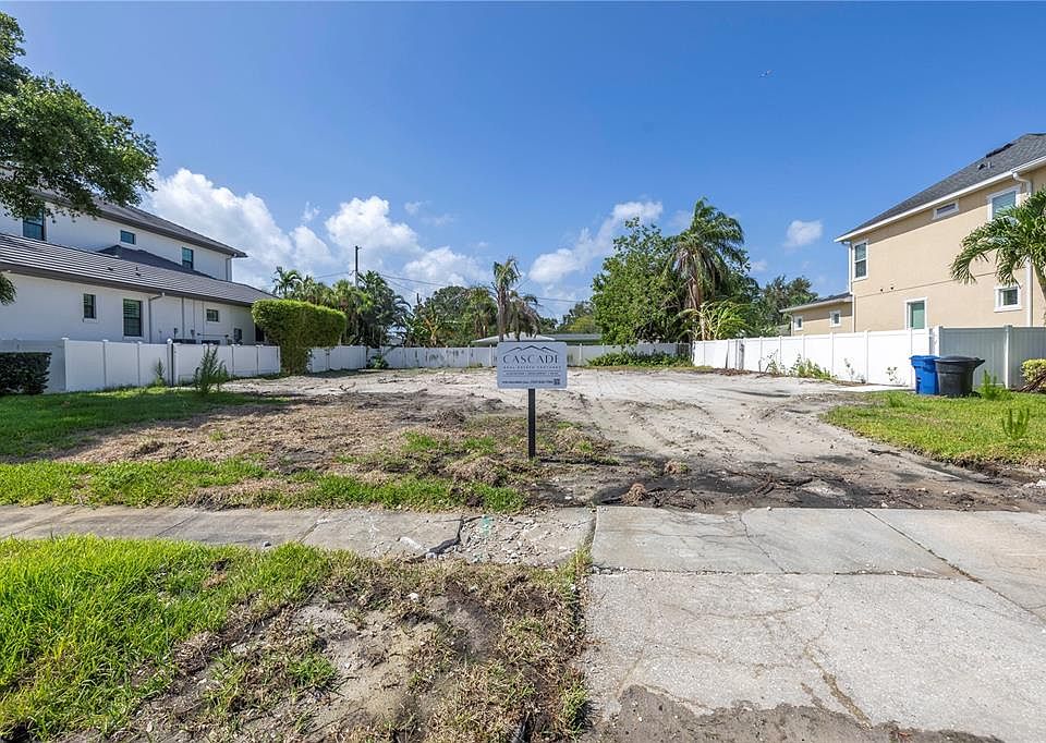 1st image of 440 CAPRI WAY NE LOT 12