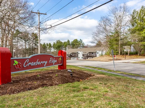 105 Park Pl #105, Raynham, MA 02767