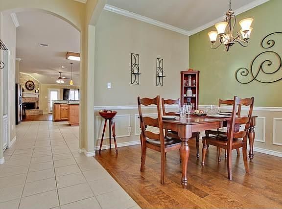 5th image of 11854 Henderson Dr