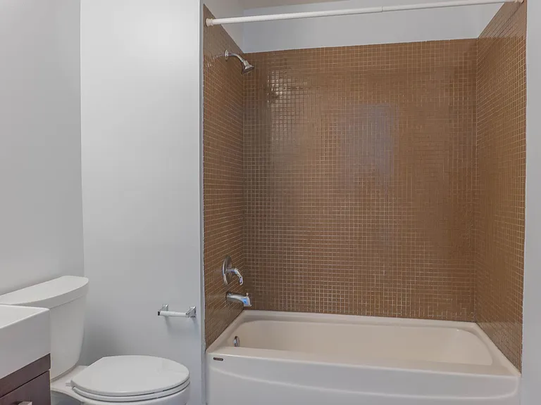 650 W Wayman #301C — Photo 27