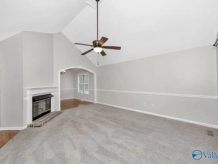 180 Jarrett Ln — Photo 10