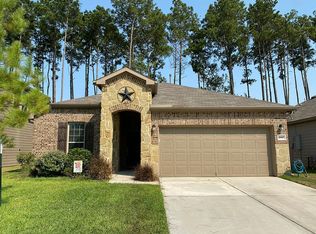 2067 Lost Timbers Dr, Conroe, TX 77304