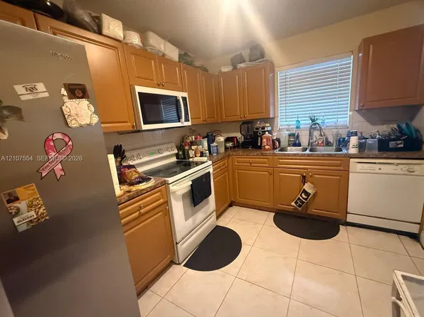 2832 Fillmore St APT 15, Hollywood, FL 33020