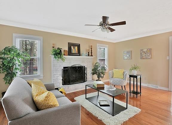 4th image of 4725 Verlinda Dr