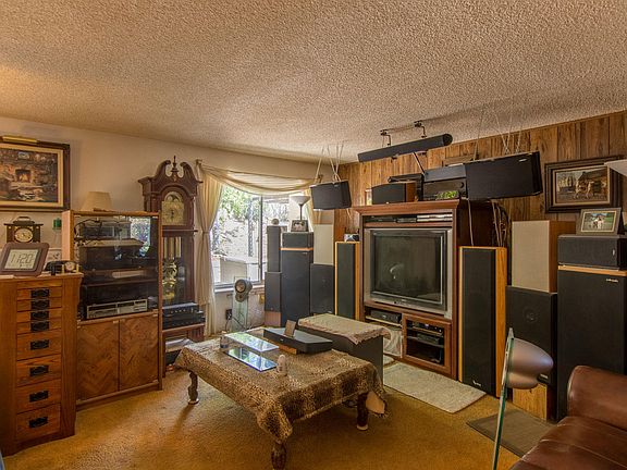 5th image of 4139 Blackwood St