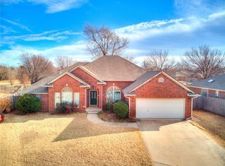 1804 Coopers Hawk Ct, Edmond, OK 73003