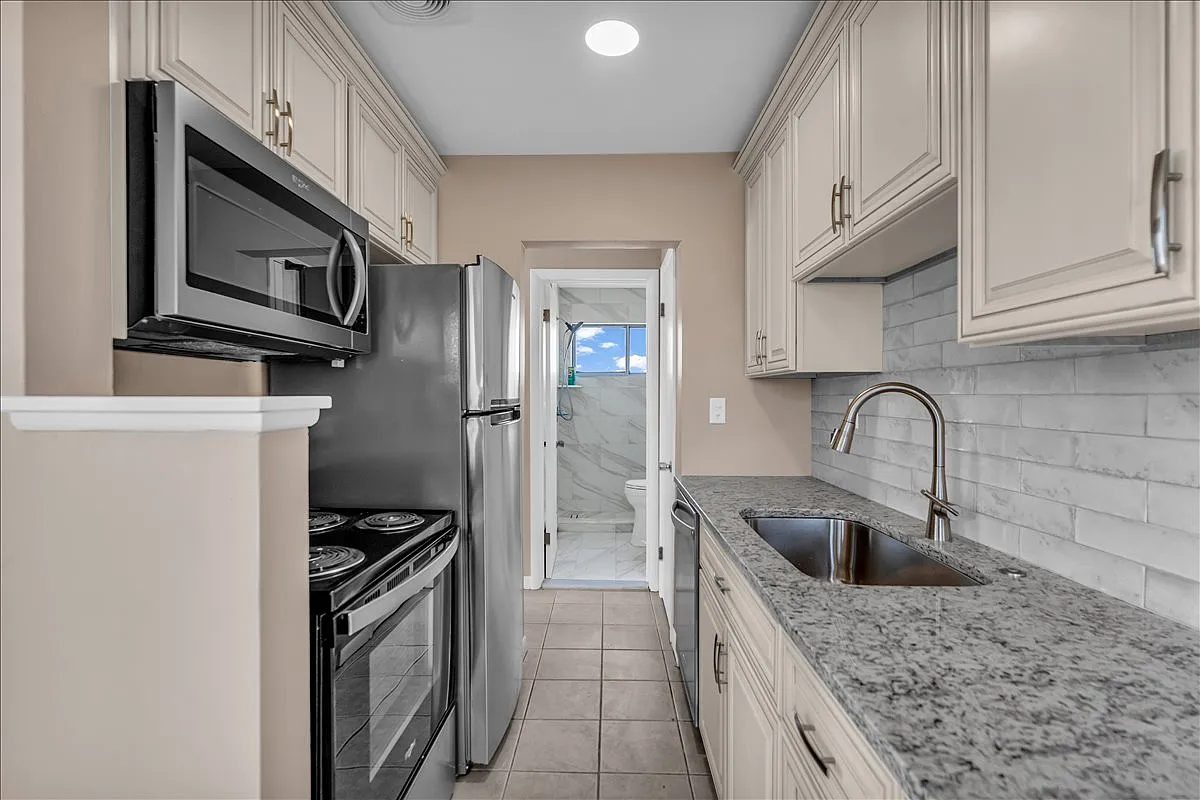 1 bed, 550 sqft, $1,200 — Photo 4